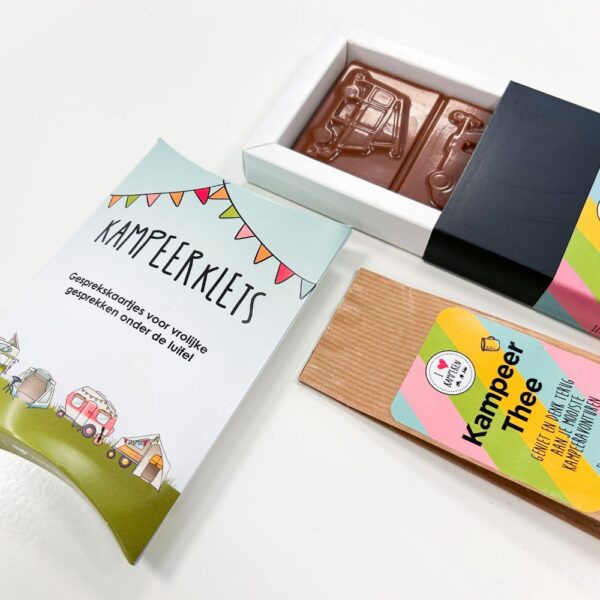 setje kampeerthee en kampeerklets chocolade